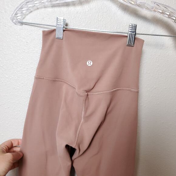 LULULEMON Wunder Under High Rise Leggings Sz 2 - Picture 6 of 9